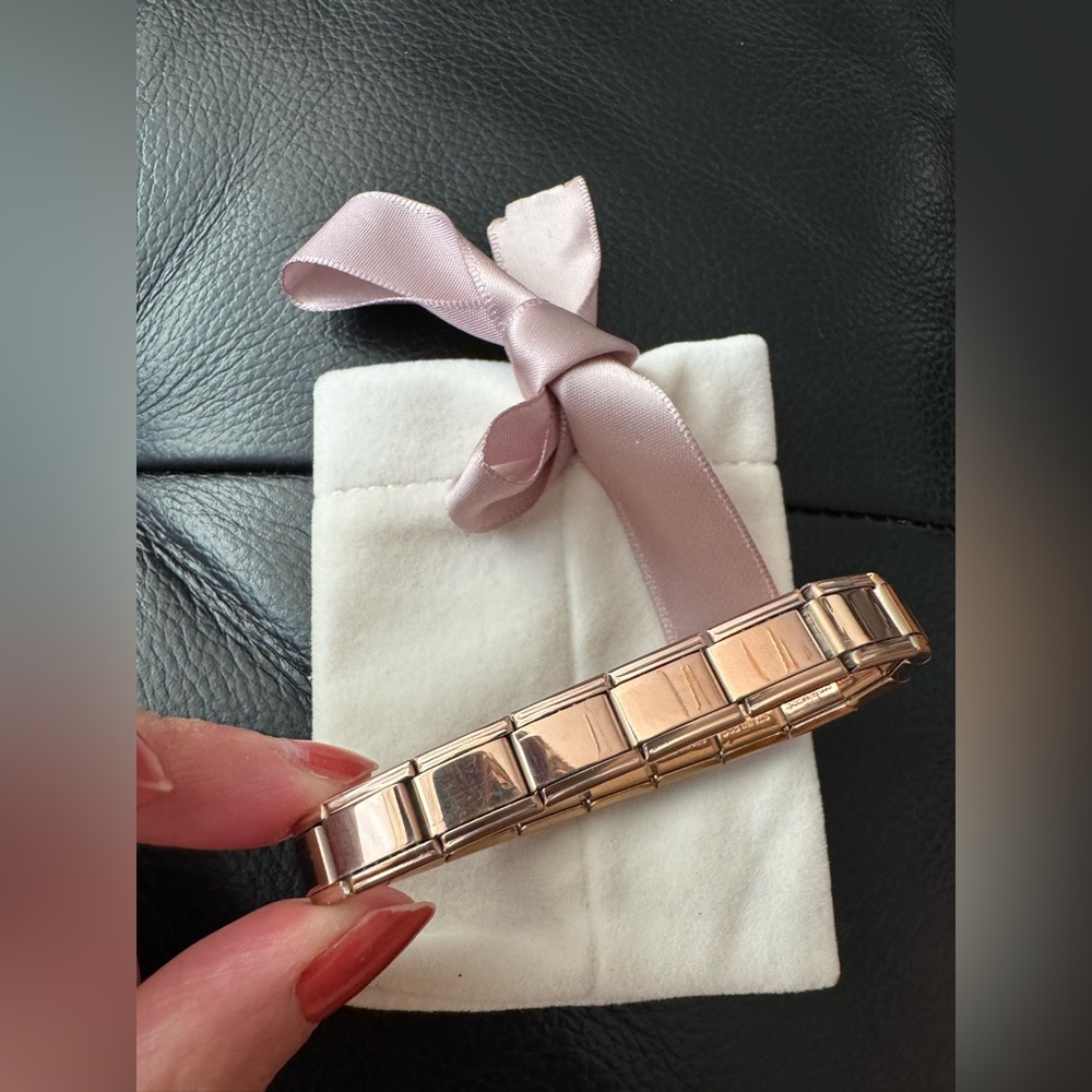 Rose Gold-Tone Italian Stainless Steel Charm Bracelet – 18 Links